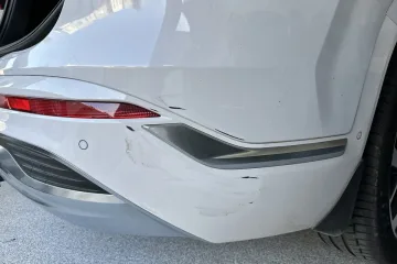 Hyundai rear bumper before repair