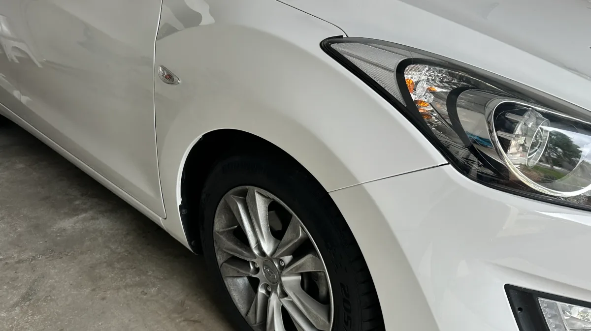 Professional car repair result - Minor Dent Repair after expert repair by Melbourne Scratch Repairs